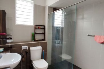 Indah 12, Setia Alam