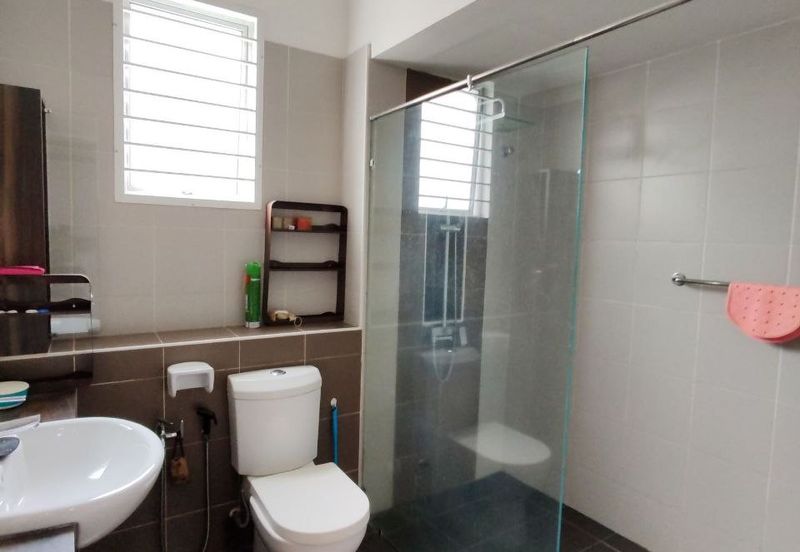 Indah 12, Setia Alam