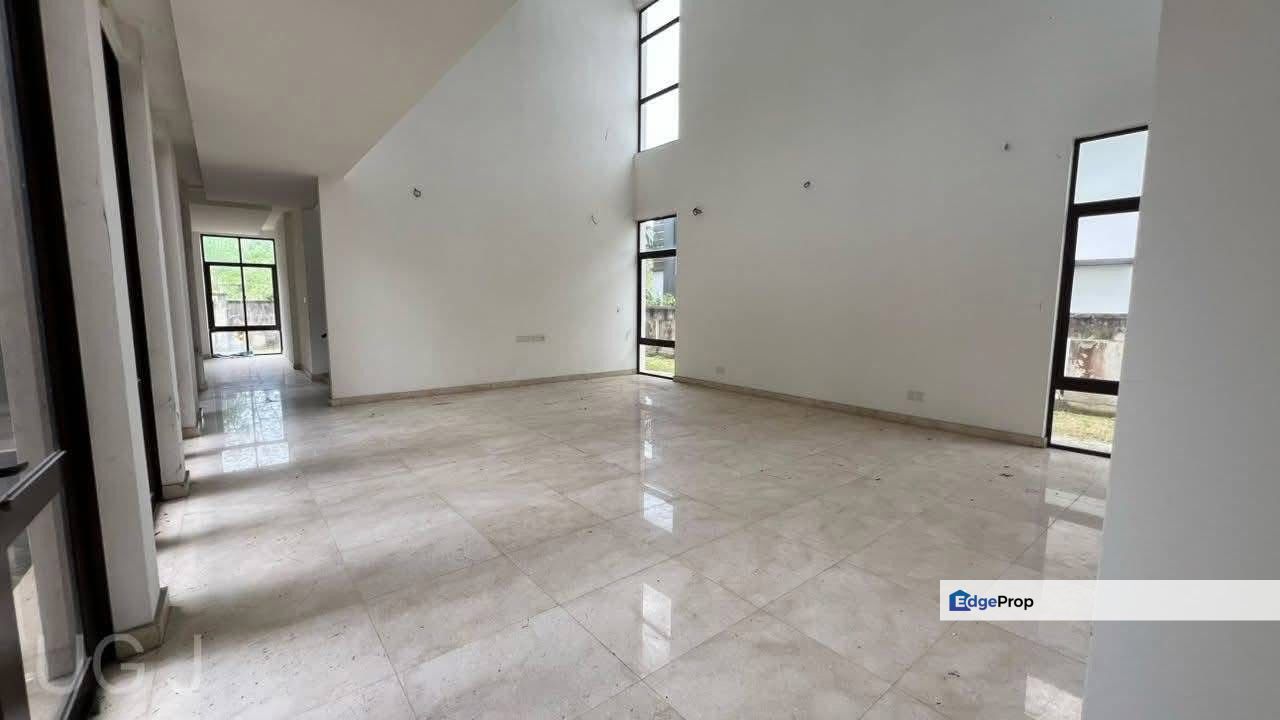 Luxury Home + East Facing ✅️ 2.5 Storey Bungalow for SALE | Sri Istana Hills, Klang, Selangor, Klang