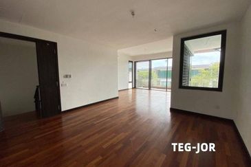 Duta Villa, Setia Alam