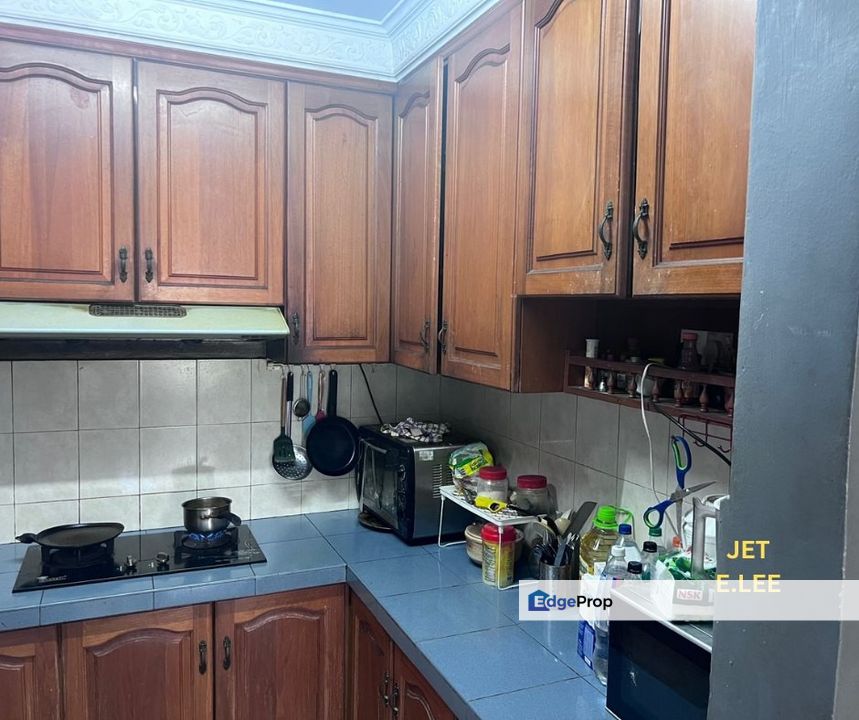 Renovated + Partly Furnished ✅️ Apartment for SALE | Pangsapuri Tropika, Bandar Bukit Tinggi, Selangor, Port Klang