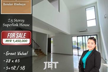 Luxura Residence @ twentyfive.7