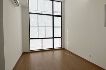 Luxura Residence @ twentyfive.7