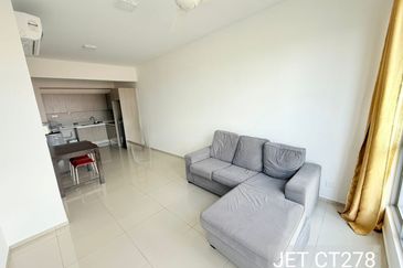 Gravit8 @ Klang South