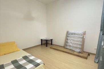 Gravit8 @ Klang South