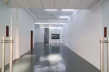 Bayu Tinggi Commercial Centre -Taipan