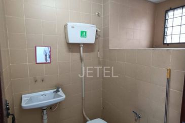 Bayu Tinggi Commercial Centre -Taipan