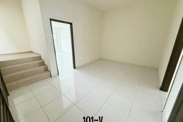 BRAND NEW + Spacious 2.5 Storey ✅️ Terrace House for SALE | Taman Sri Gadong, Telok Gadong Besar, Klang  全新 + 宽敞2.5层 ✅️ 排屋出售 | 巴生, Sri Gadong花园