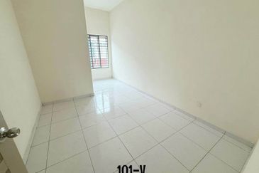BRAND NEW + Spacious 2.5 Storey ✅️ Terrace House for SALE | Taman Sri Gadong, Telok Gadong Besar, Klang  全新 + 宽敞2.5层 ✅️ 排屋出售 | 巴生, Sri Gadong花园