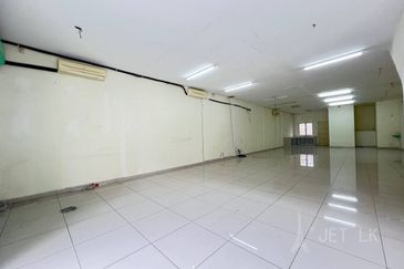 Bayu Tinggi Commercial Centre -Taipan