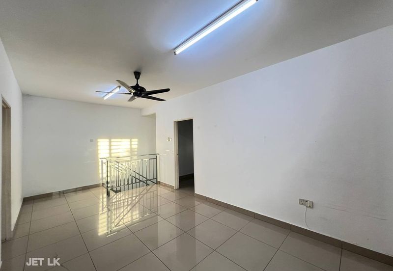 Taman Ehsan Jaya, Pendamaran