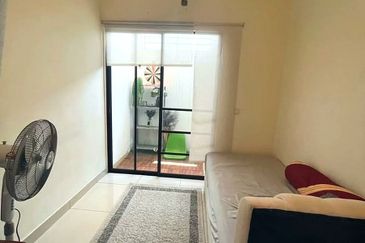 Indah 13, Setia Alam