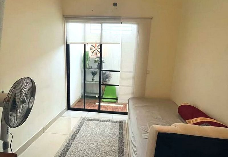 Indah 13, Setia Alam