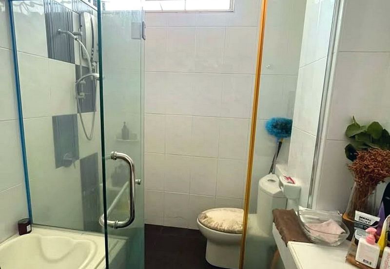 Indah 13, Setia Alam