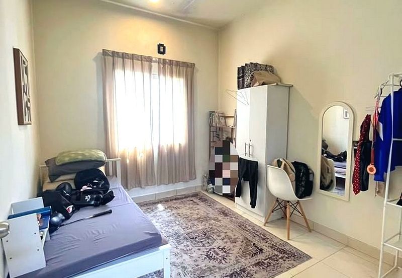 Indah 13, Setia Alam