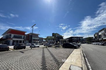 💱 Tenanted Asset 💼 Immediate Cash Flow Hub 🏪 Shop Lot for Sale in 3rd Avenue, Bandar Bukit Raja, Klang |  已有租户即时现金流巴生店铺出售