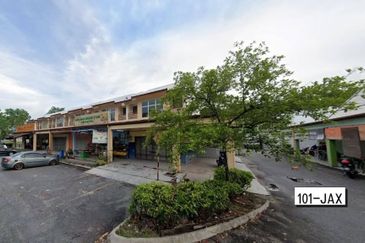 Zapin, Bandar Bukit Raja