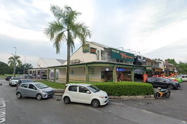Zapin, Bandar Bukit Raja