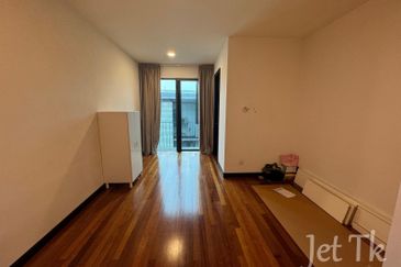 Duta Villa, Setia Alam