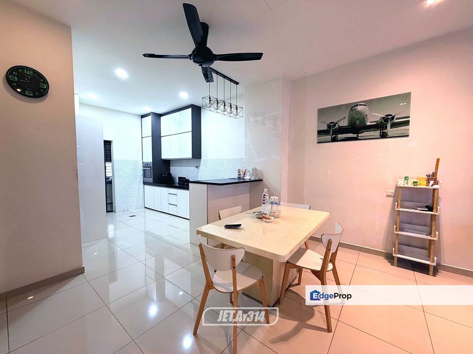 🚀 Modern Minimalist Sanctuary ❄️ Scandinavian-Inspired Renovation 🏘️ 3 Storey Terrace House for Sale │ 现代简约风三层排屋出售，斯堪的纳维亚风格装修，完美维护, Selangor, Setia Alam/Alam Nusantara