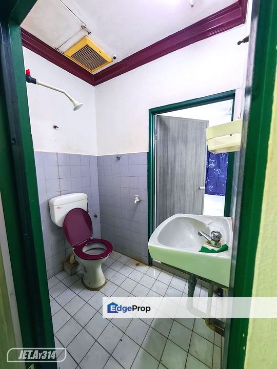 Well-Maintained & Tenanted 🪄 Low Cost Terrace House for Sale in Kapar │ 带租户廉价双层排屋待售, Selangor, Kapar 