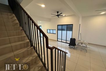 Sencilia @ Eco Sanctuary