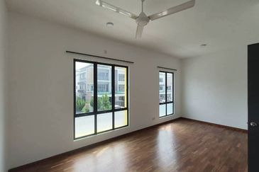 Setia Alam Setia Utama 1