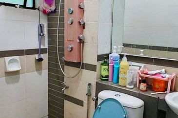 Avira @ Bandar Bukit Raja