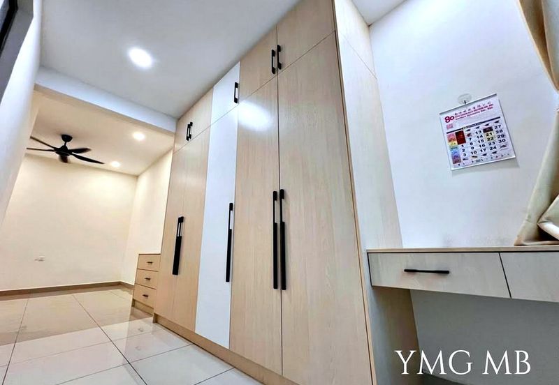 ATHIRA, Bandar Bukit Raja