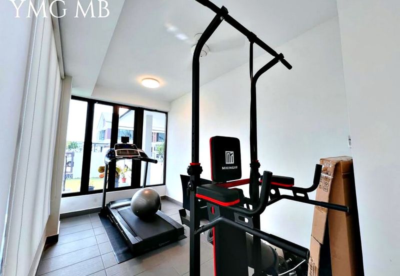 ATHIRA, Bandar Bukit Raja