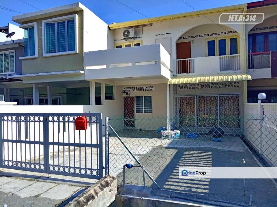 Traditional Charm Meets Modern Convenience 🦢 2 Storey Terrace for SALE @ Teluk Pulai │ 巴生直落玻璃，成熟社区，高潜力 • 排屋 待售, Selangor, Klang