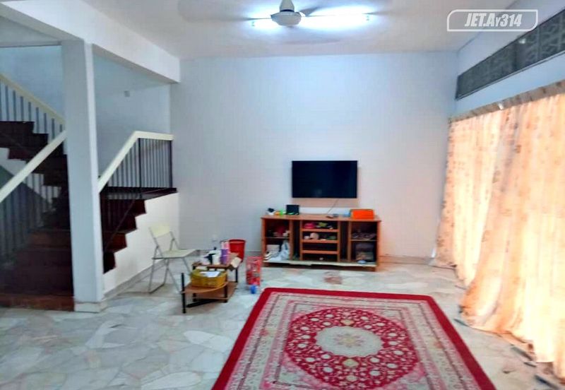 Taman Wangi (Tepi Sungai)