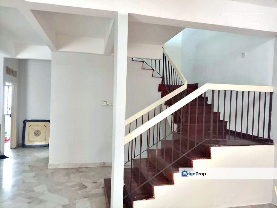 Traditional Charm Meets Modern Convenience 🦢 2 Storey Terrace for SALE @ Teluk Pulai │ 巴生直落玻璃，成熟社区，高潜力 • 排屋 待售, Selangor, Klang