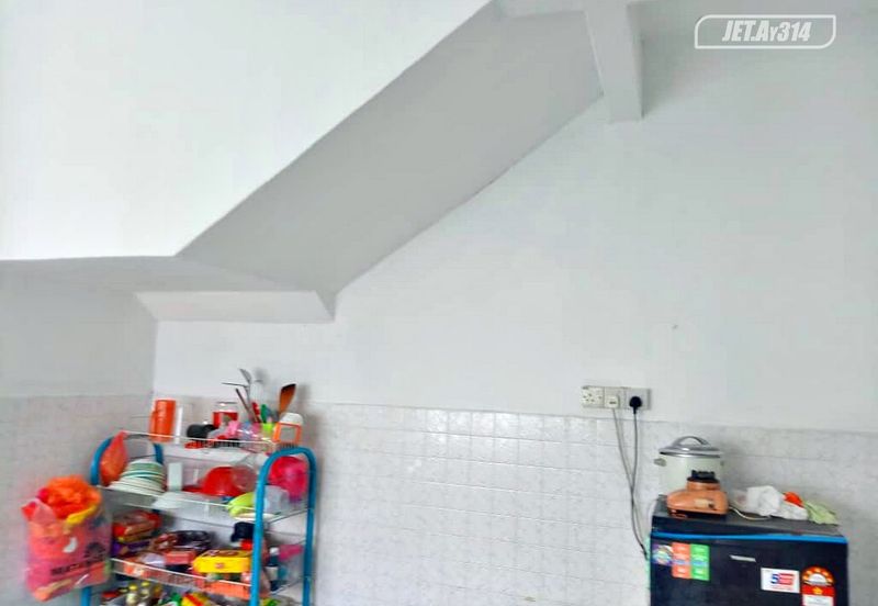 Taman Wangi (Tepi Sungai)