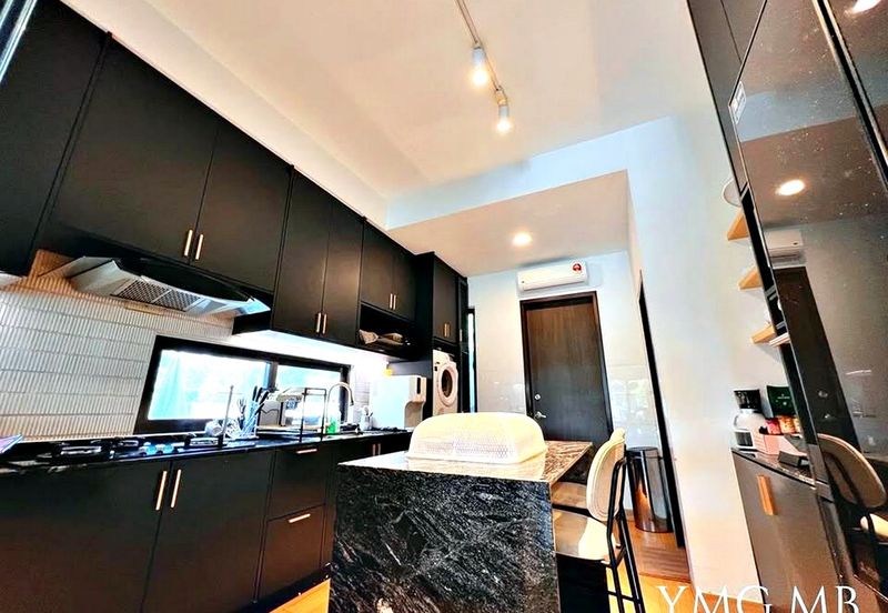 ATHIRA, Bandar Bukit Raja