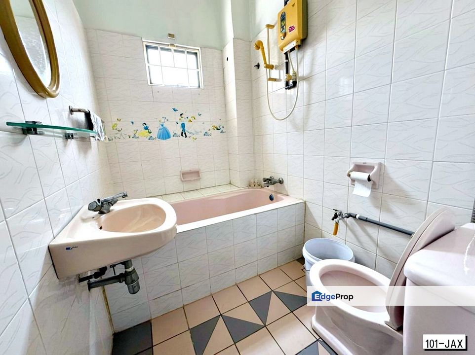 A Modern Family Canvas 🌱 2 Storey House for SALE @ Bandar Baru Klang │ 成熟社区温馨家园 • 双层排屋 待售, Selangor, Klang