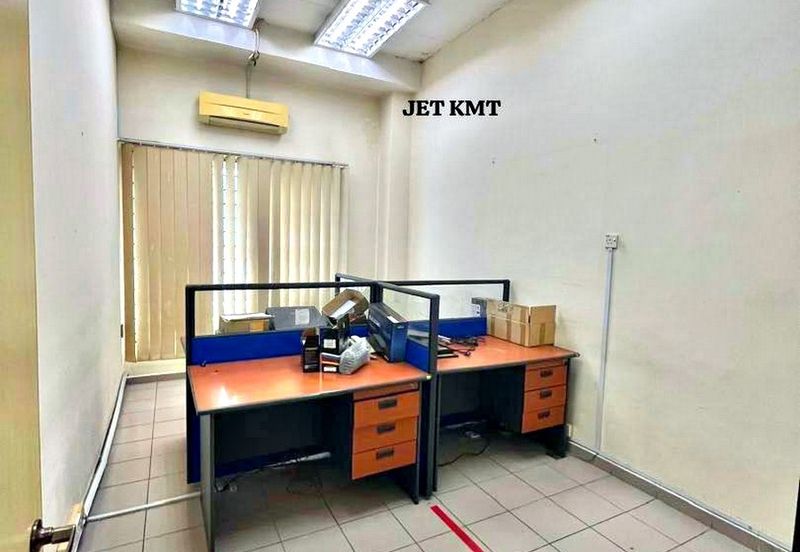 Bayu Tinggi Commercial Centre -Taipan