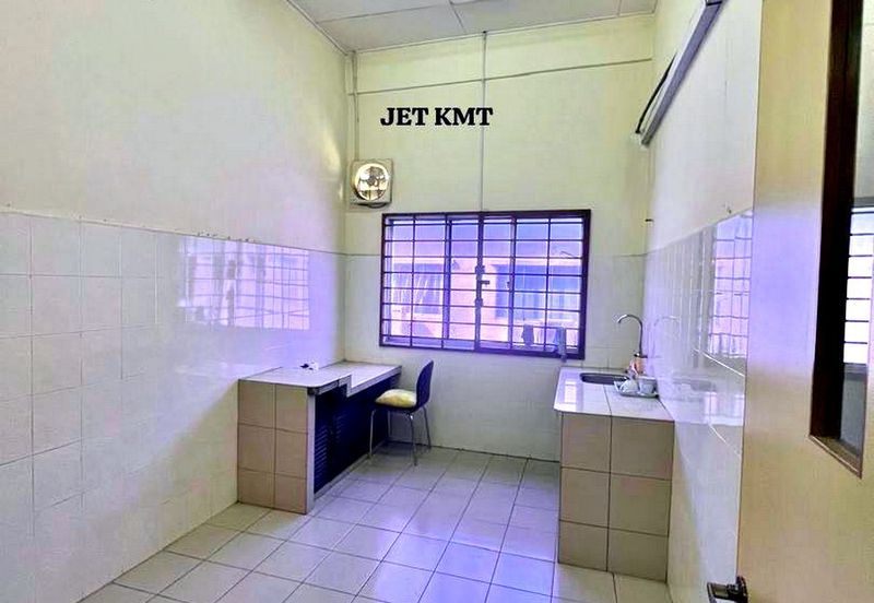 Bayu Tinggi Commercial Centre -Taipan