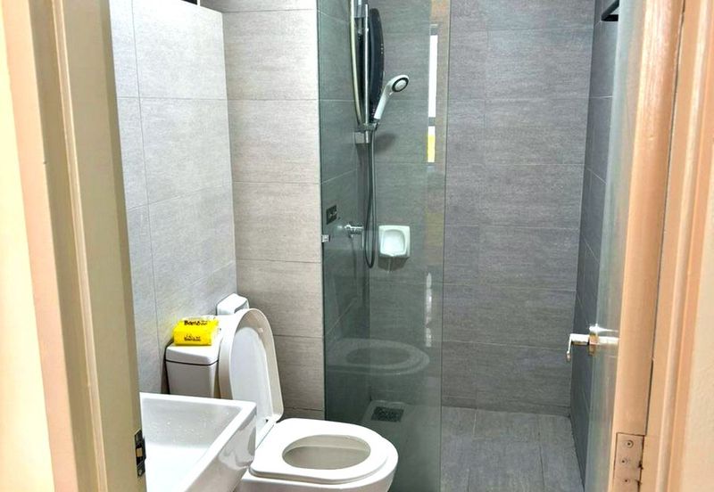 Gravit8 @ Klang South