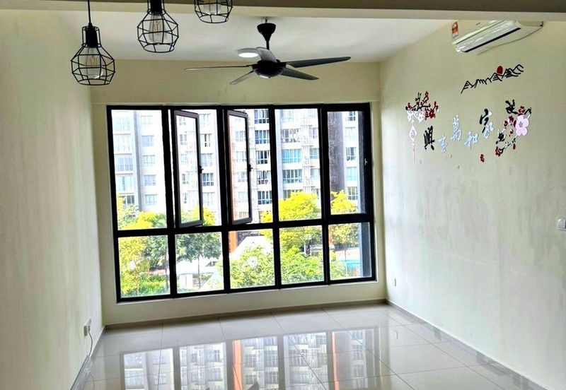 Gravit8 @ Klang South