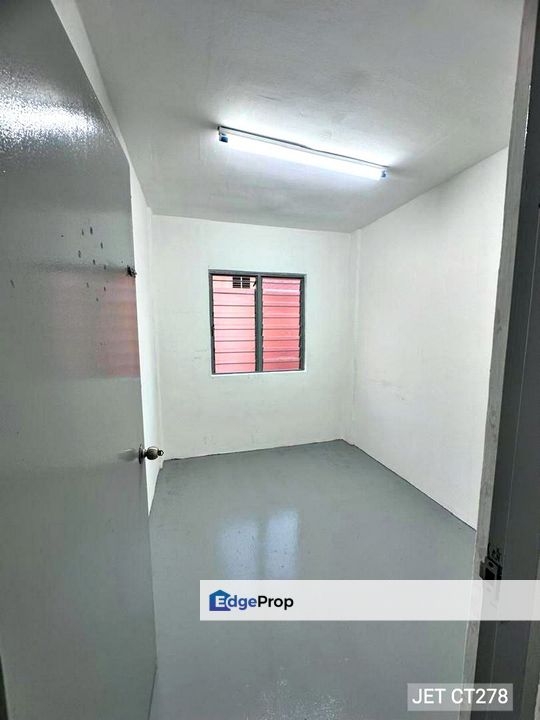 Perfect for First-Time Homeowners 🌱 Low-Cost Flat for SALE @ Bandar Bukit Tinggi, Klang │ 首购族首选 • 廉价组屋 待售, Selangor, Klang