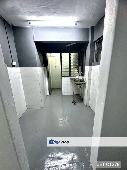 Perfect for First-Time Homeowners 🌱 Low-Cost Flat for SALE @ Bandar Bukit Tinggi, Klang │ 首购族首选 • 廉价组屋 待售, Selangor, Klang