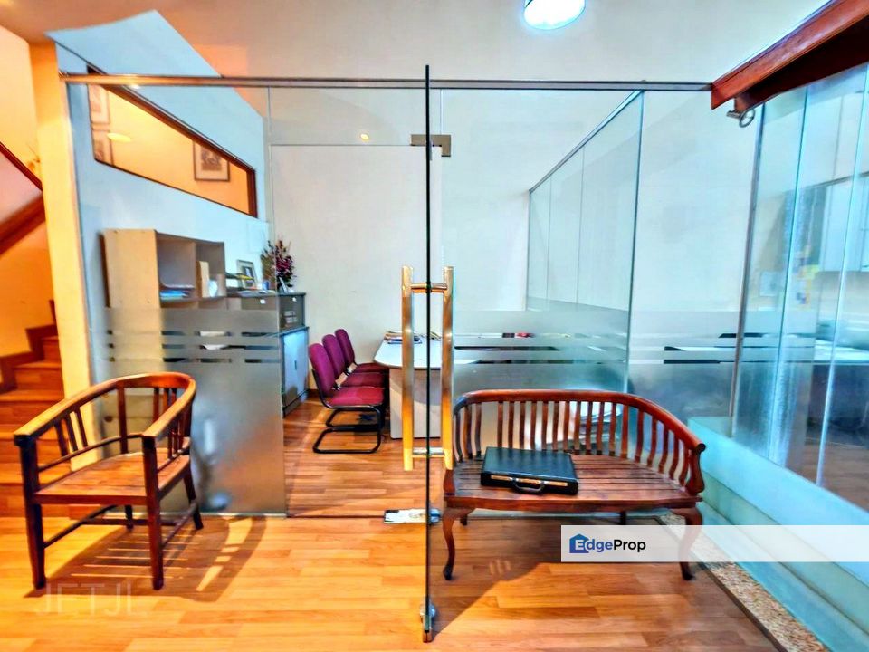 ▌🎯 Prime Opportunity 📈 High ROI 💻 Penthouse Office for Sale @ Wisma Mega, Klang │ 投资首选 • 阁楼办公室 待售, Selangor, Klang