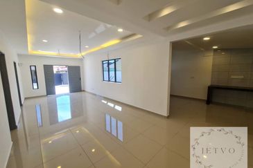 Taman Tepi Sungai ( Taman Teluk Pulai Indah )