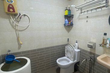 Taman Tepi Sungai ( Taman Teluk Pulai Indah )