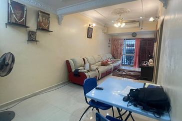 Taman Tepi Sungai ( Taman Teluk Pulai Indah )