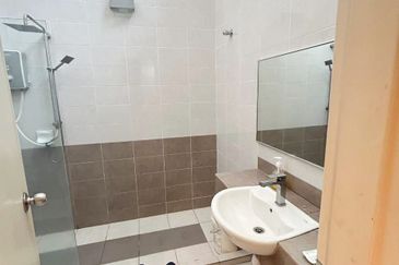 Indah 12, Setia Alam