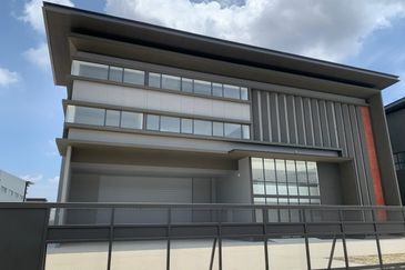 Elmina Business Park