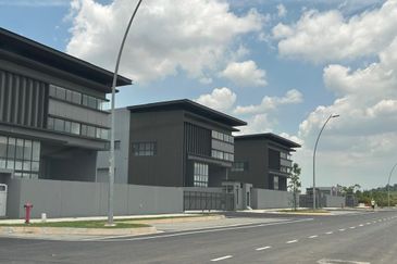 Elmina Business Park