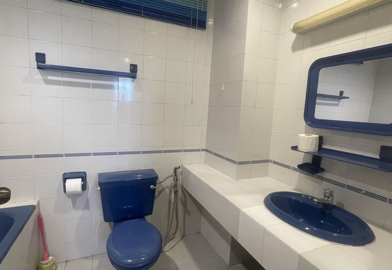 Aloha Tower Condominium